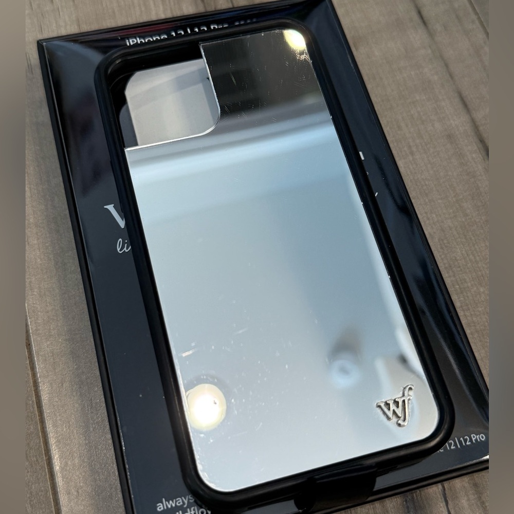 Wildflower IPhone 12|12 pro Mirror pro phone case - Picture 2 of 8